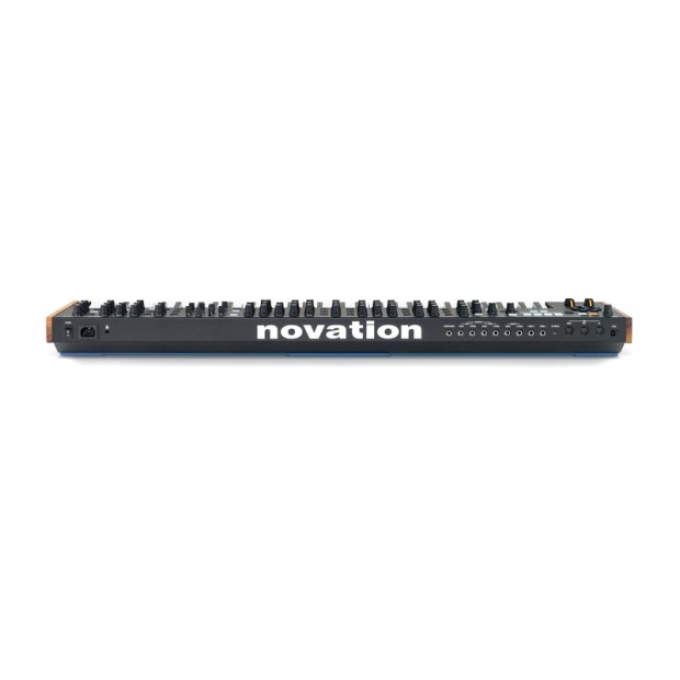 سینتی سایزر نویشن Novation Summit 61-Key