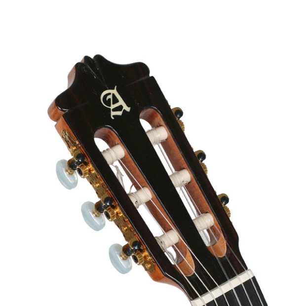 گیتار کلاسیک الحمرا Alhambra 6P-CW