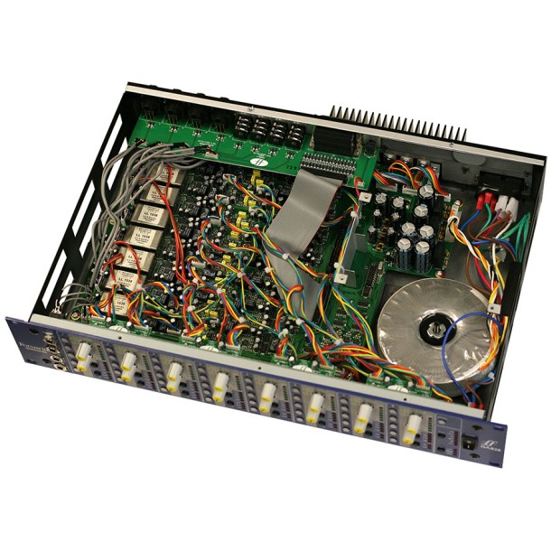 پری آمپ فوکوسرایت Focusrite ISA 828