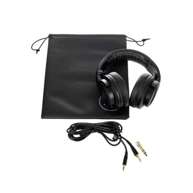  Mackie MC-250