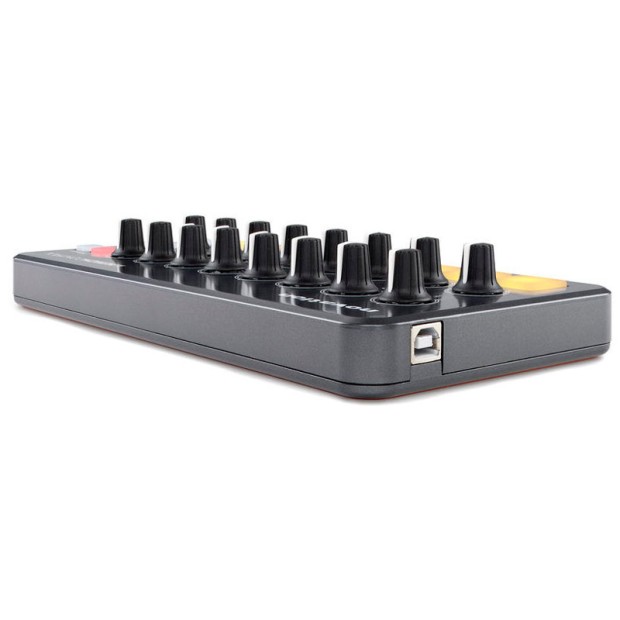 میدی کنترلر نویشن Novation Launch Control
