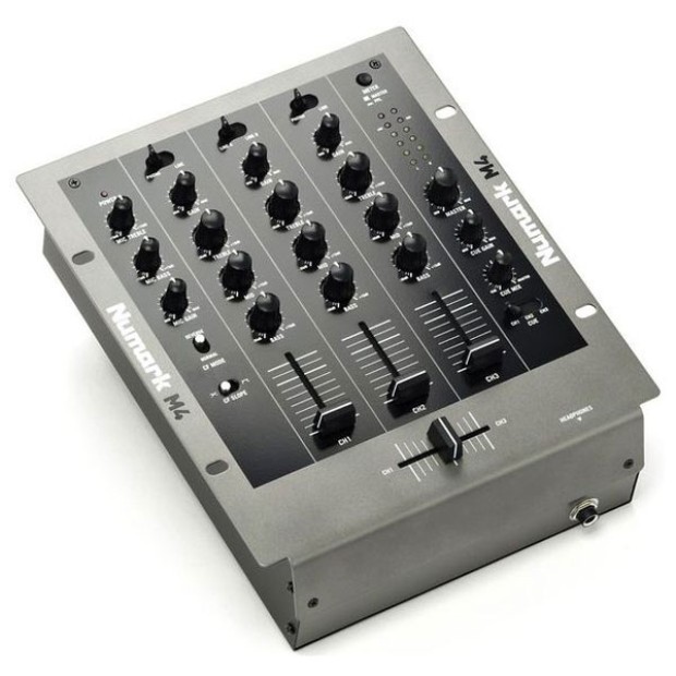میکسر دی جی نیومارک Numark M4