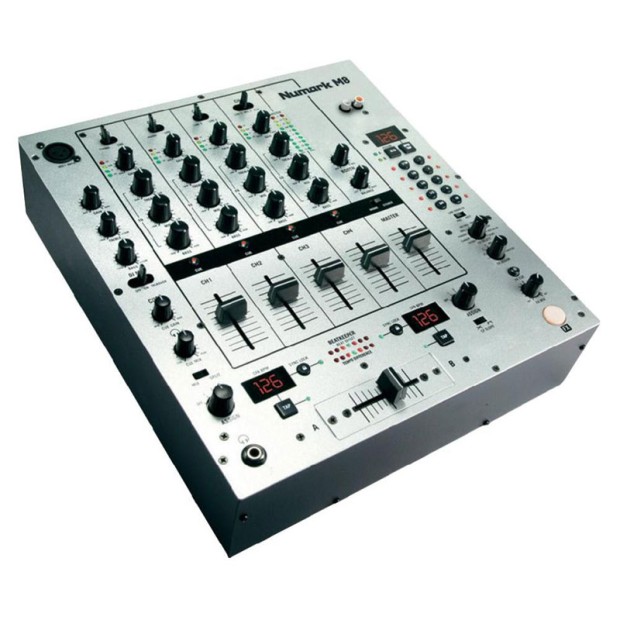میکسر دی جی نیومارک Numark M8