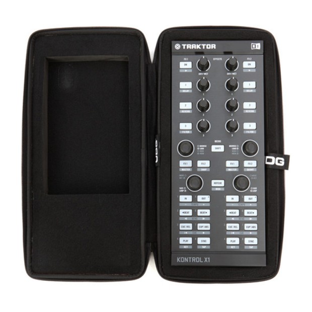 Traktor Kontrolهاردکيس    UDG UDG U8410 BL