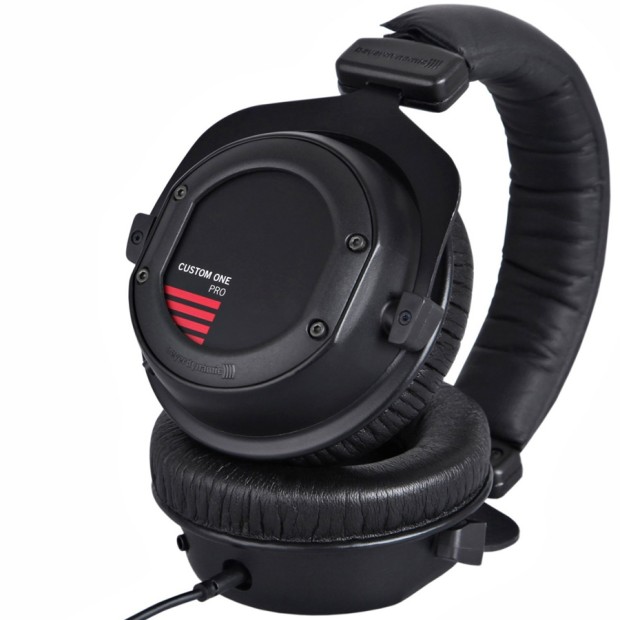 هدفون بیرداینامیک Beyerdynamic Custom One Pro Plus