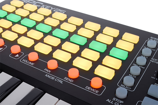 AKAI APC Key 25 میدی کنترلر
