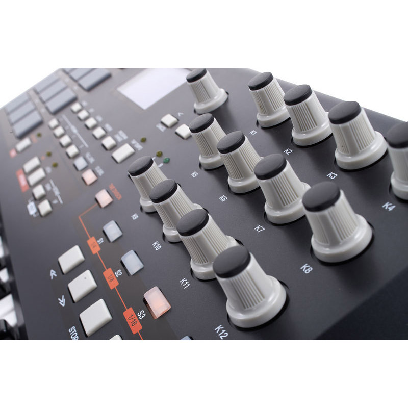 میدی کنترلر آکایی AKAI MPK25