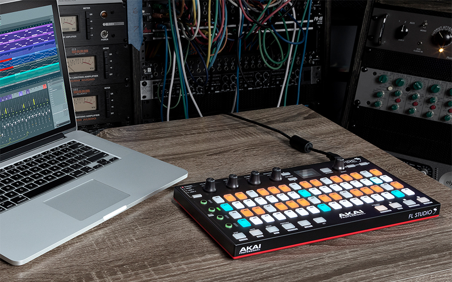 Akai Professional Fire Grid میدی کنترلر