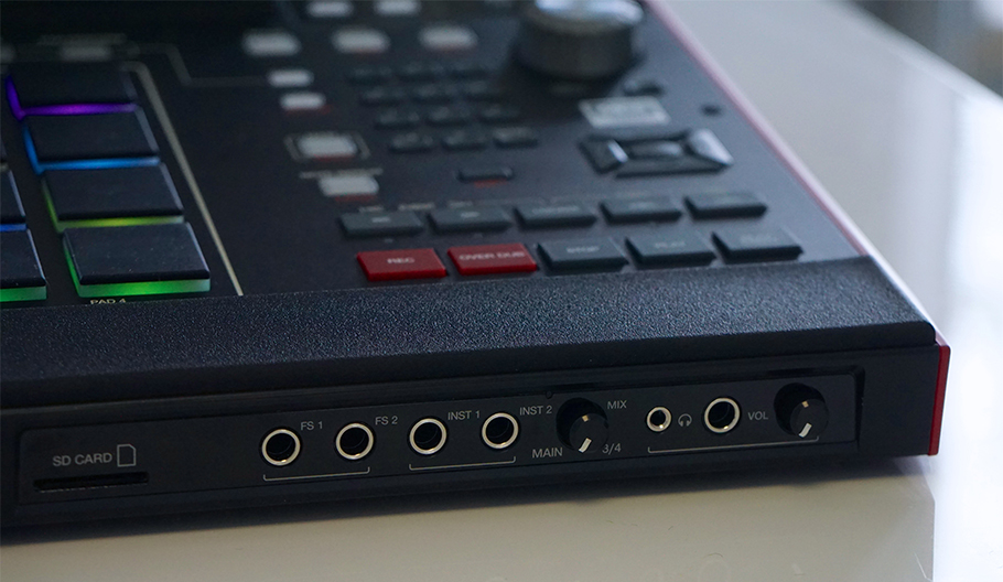 Akai Professional MPC X دی جی کنترلر