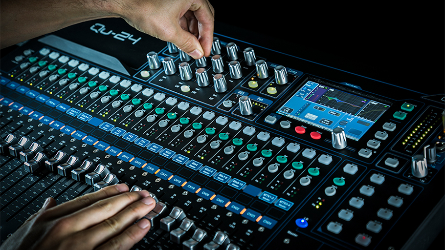Allen & Heath QU-32C میکسر صدا