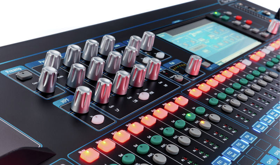 Allen & Heath QU-32C میکسر صدا