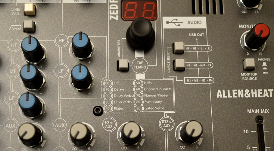 Allen & Heath ZEDi-10FX میکسر صدا
