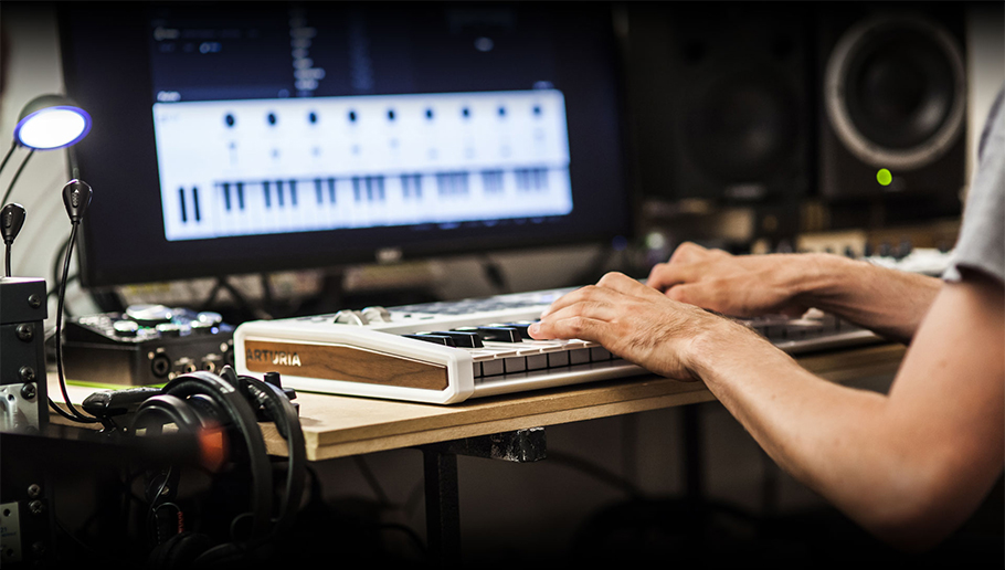 Arturia KeyLab mkII 61 میدی کنترلر