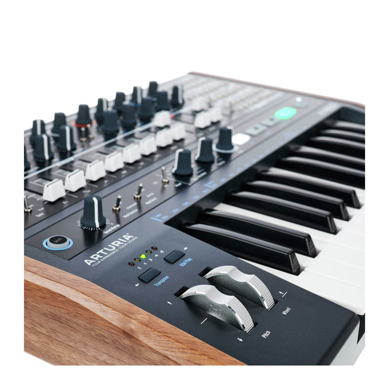 سینتی سایزر آرتوریا Arturia MiniBrute 2