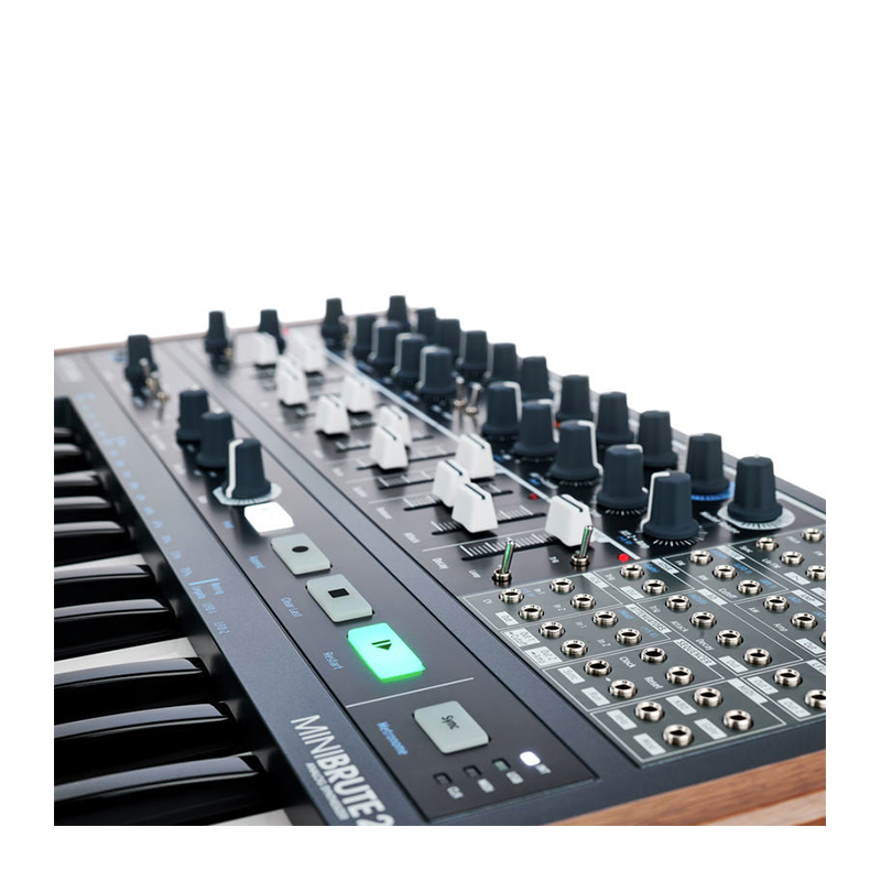 سینتی سایزر آرتوریا Arturia MiniBrute 2