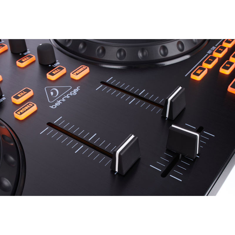دی جی کنترلر بهرینگر Behringer CMD Studio 4A