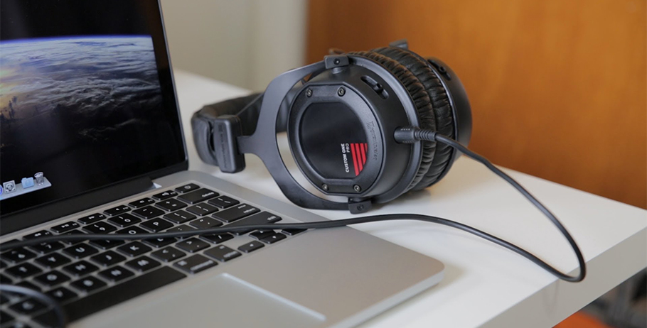 BeyerDynamic Custom One Pro Plus هدفون