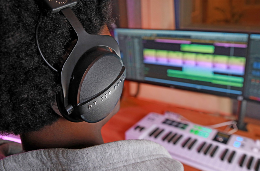 هدفون استودیویی Beyerdynamic DT 770 PRO X Limited Edition
