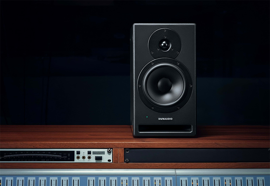 اسپیکر مانیتورینگ DynAudio Core 7