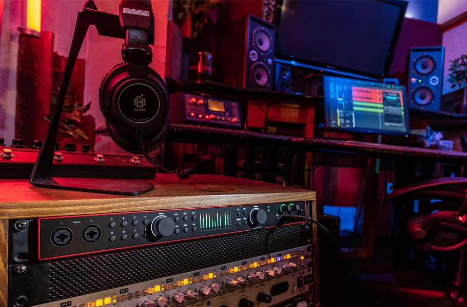 کارت صدا Focusrite Scarlett 18i20 4th Gen