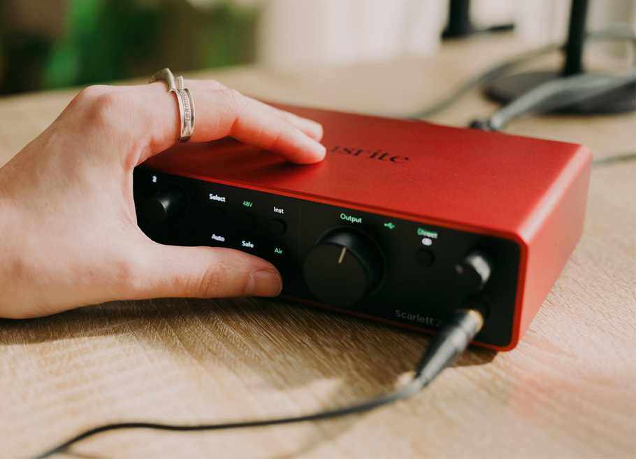 کارت صدا Focusrite Scarlett 2i2 4th Gen