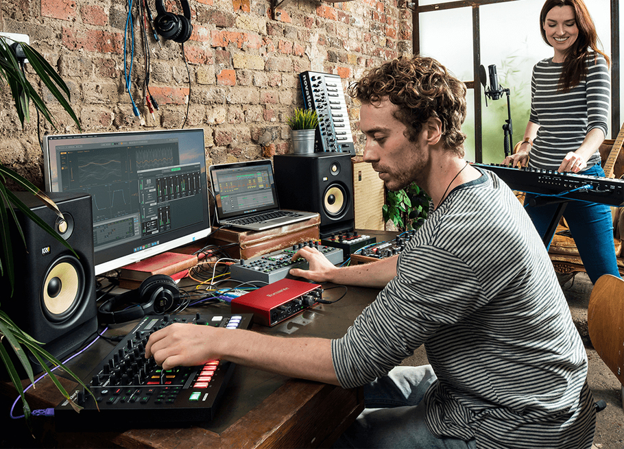 کارت صدا Focusrite Scarlett 8i6 3rd Gen