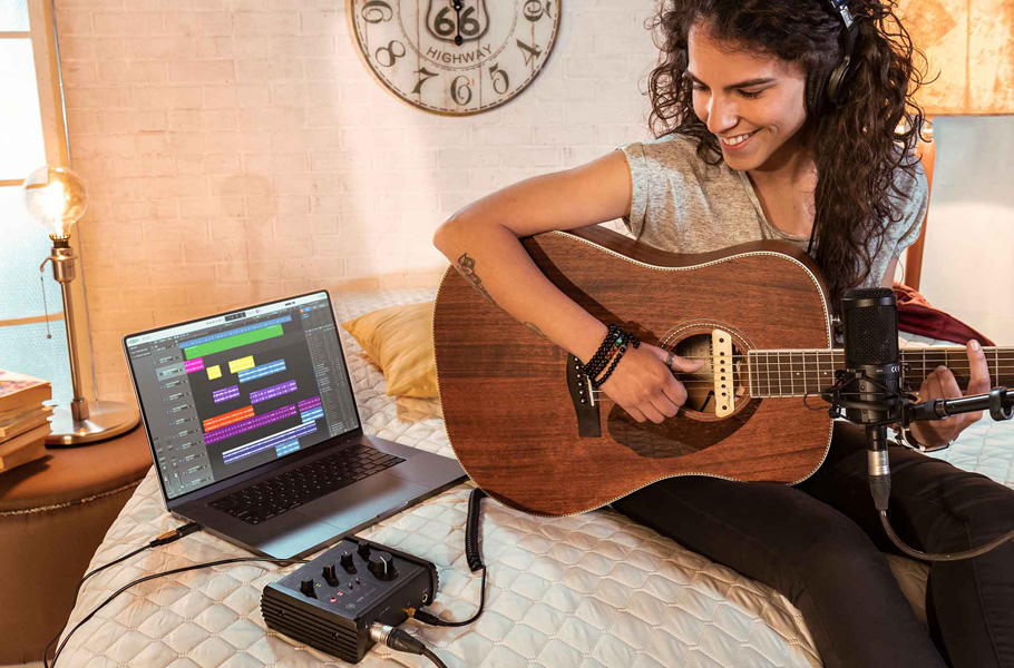 کارت صدا IK Multimedia AXE I/O One