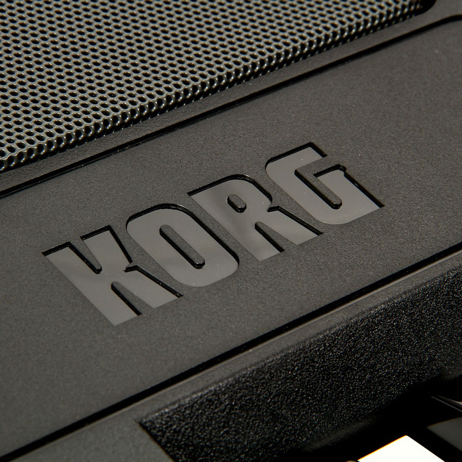 کیبورد ارنجر موسیقی کرگ KORG Pa300