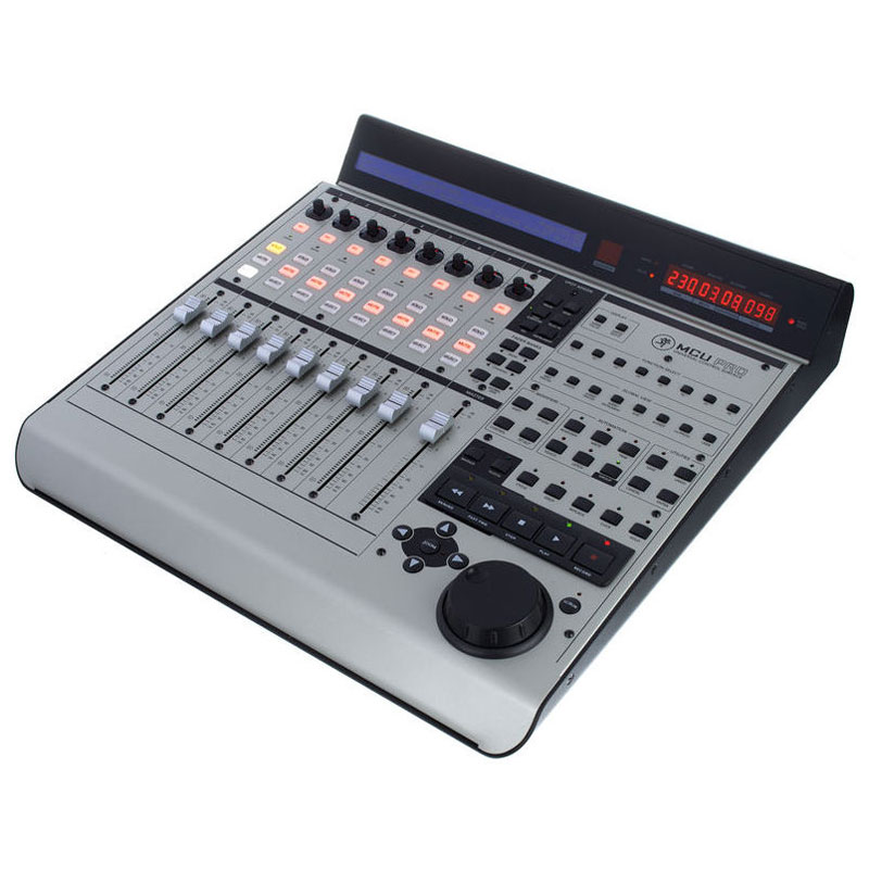 کنترلر نرم افزار مکی Mackie Control Universal Pro