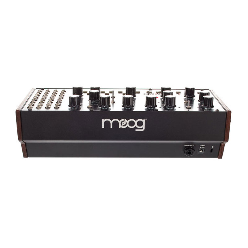 سینتی سایزر موگ Moog Mother-32