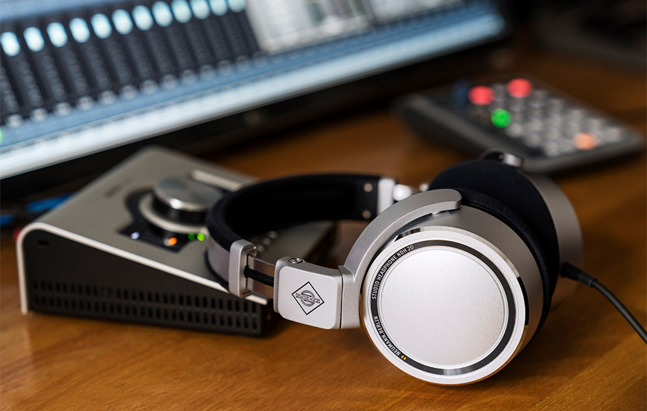 هدفون Neumann NDH 20