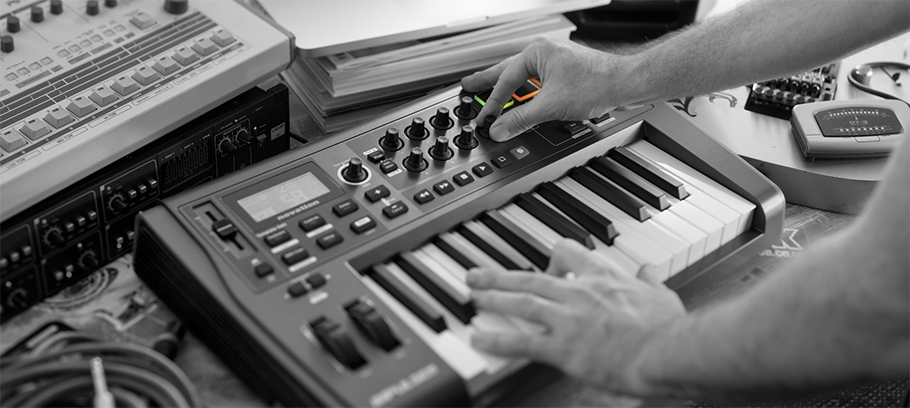 Novation Impulse 61 میدی کنترلر