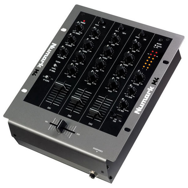 قیمت خرید فروش میکسر دی جی نیومارک Numark M4