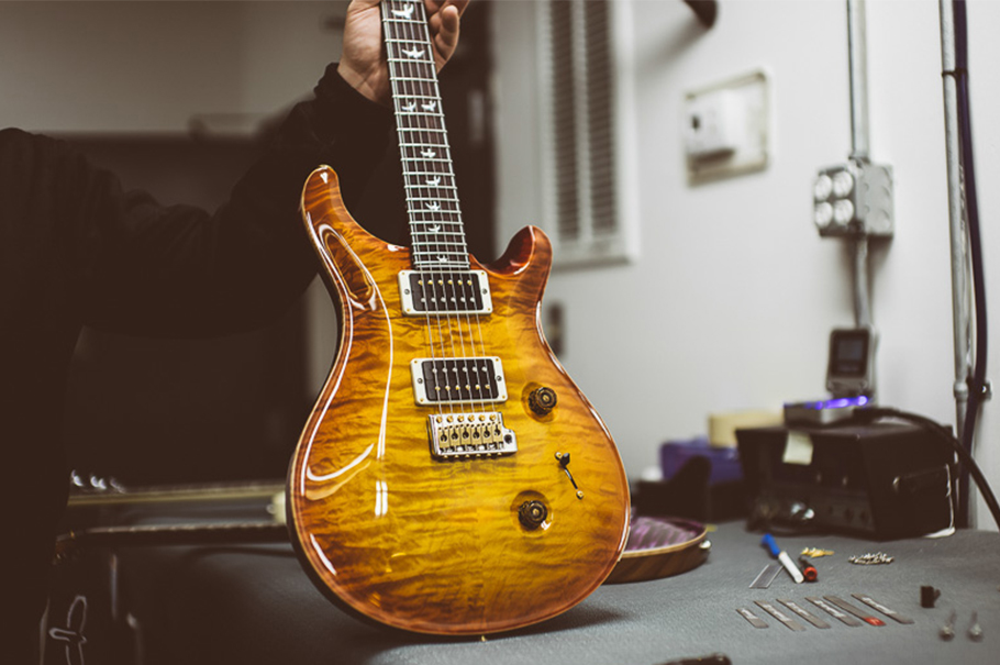  گیتار الکتریک  PRS SE Custom 24 30th Anniversary-Black Cherry