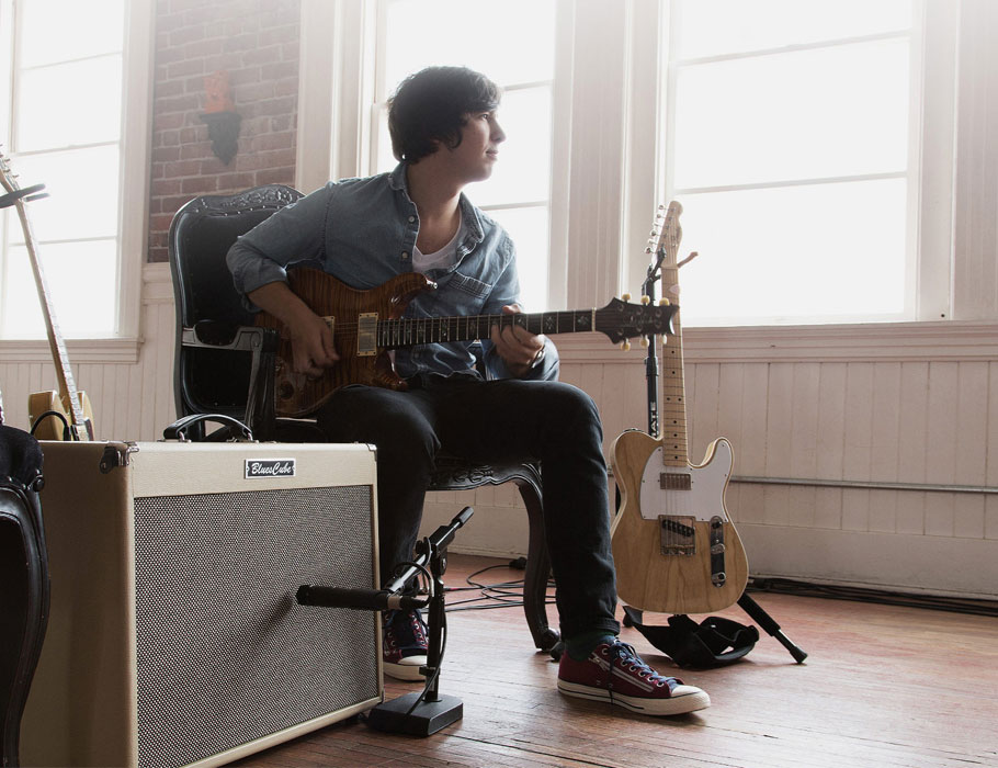آمپلی فایر گیتار Roland Blues Cube Artist