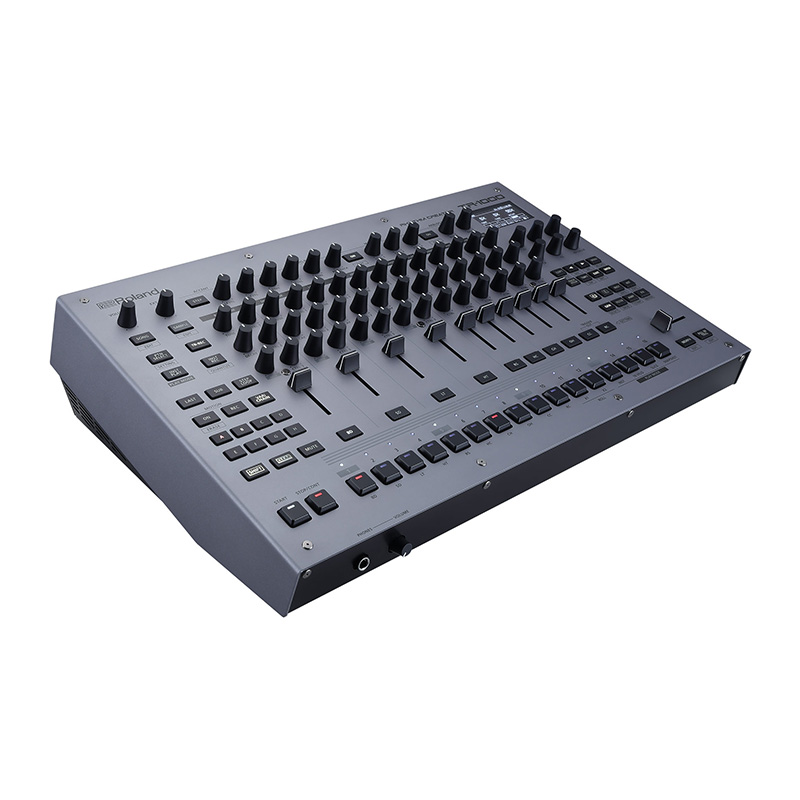 سینتی سایزر رولند Roland TR-1000