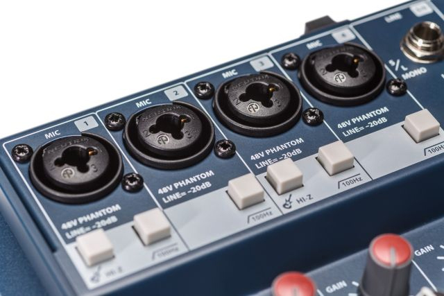 میکسر صدا Soundcraft Notepad-12FX