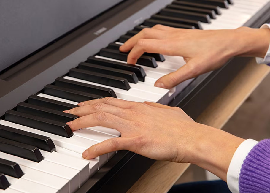 پیانو دیجیتال Yamaha P 145