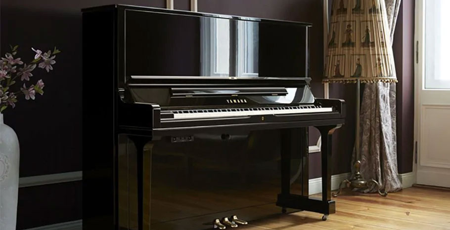 پیانو آکوستیک Yamaha YUS3 PE